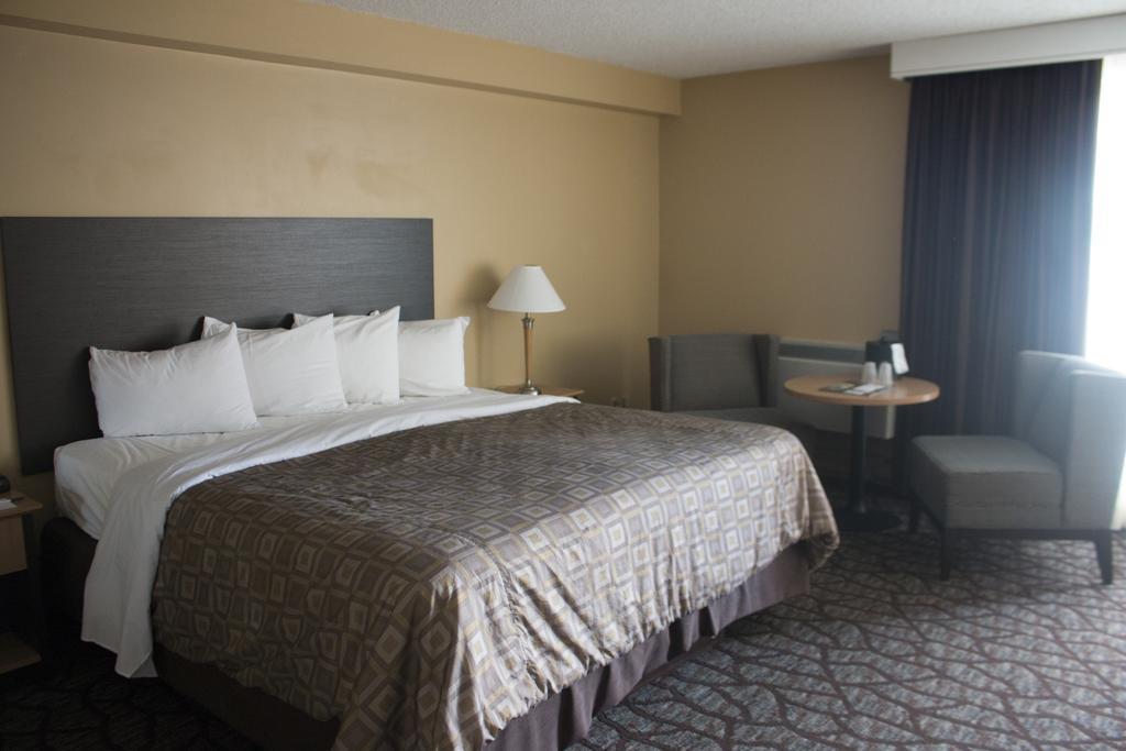 Hotel Western Fallsview