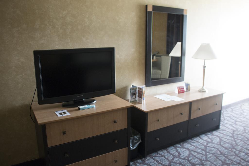 Western Fallsview Hotel 3*