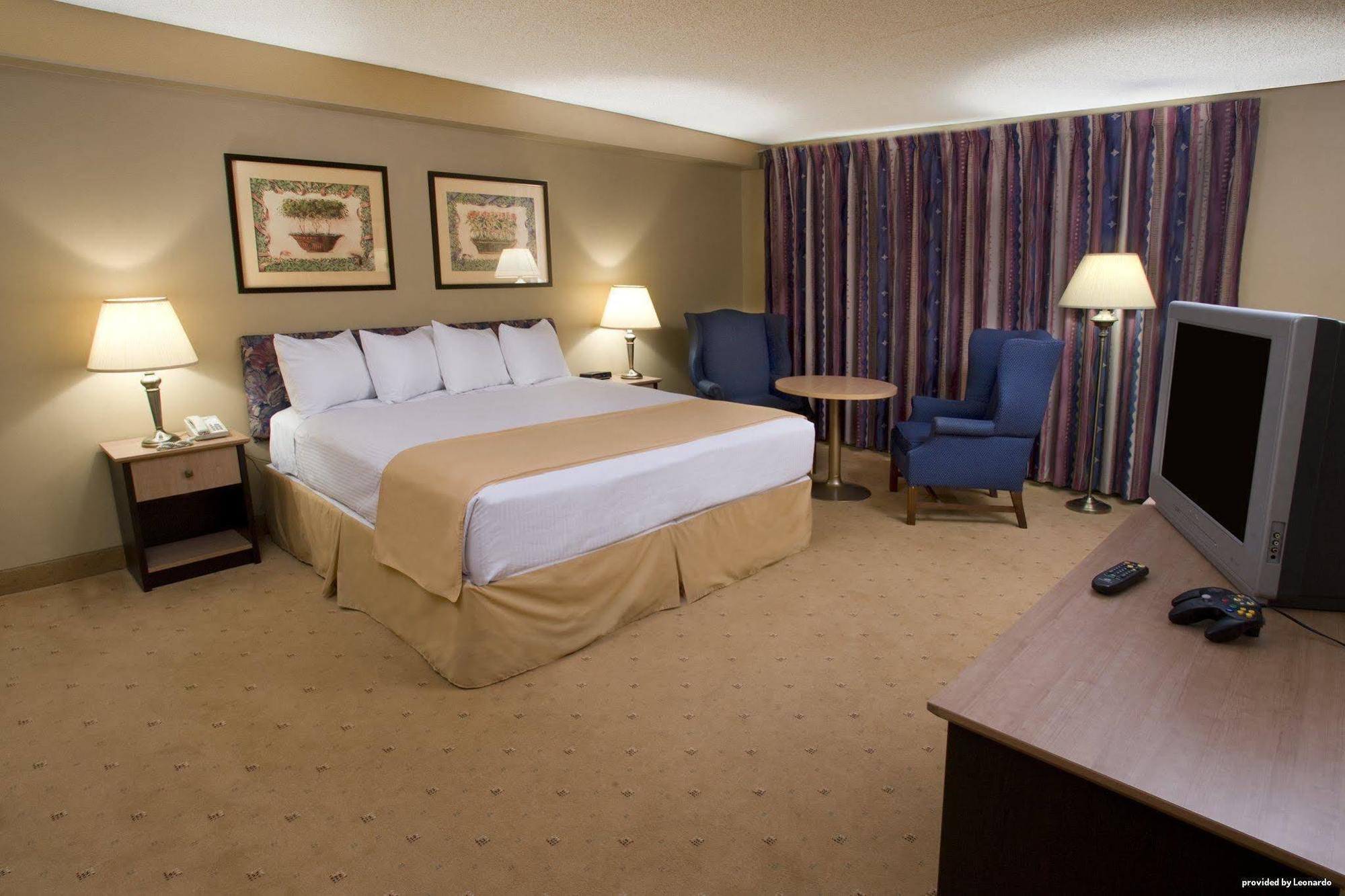 Hotel Western Fallsview