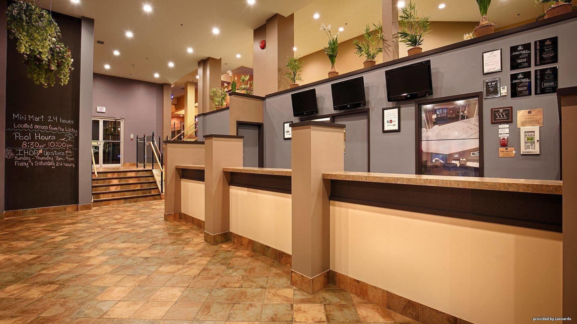 Hotel Western Fallsview
