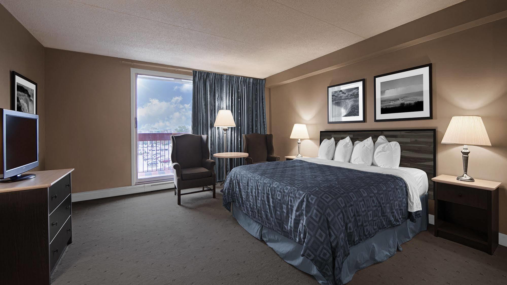 Hotel Western Fallsview