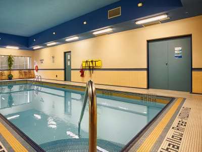 Western Fallsview Hotel